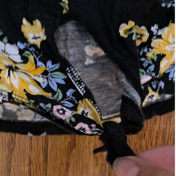 NWOT H&M Floral Top - Picture 4 of 4